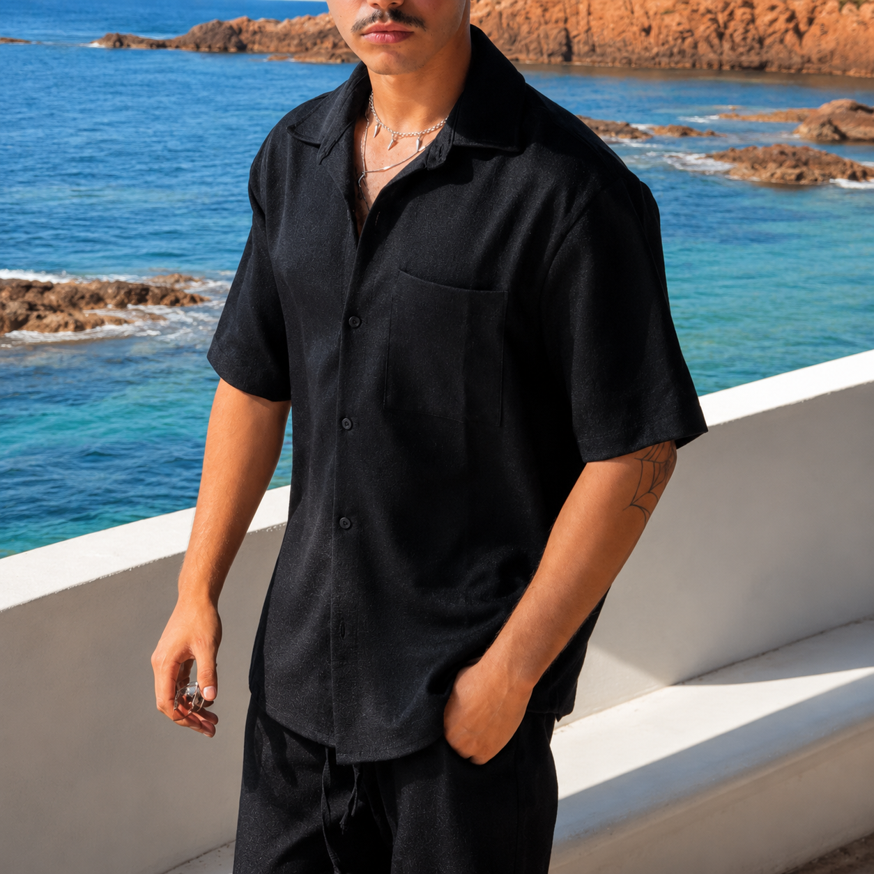 Ensemble chemise manche courte & pantalon noir-Élégance