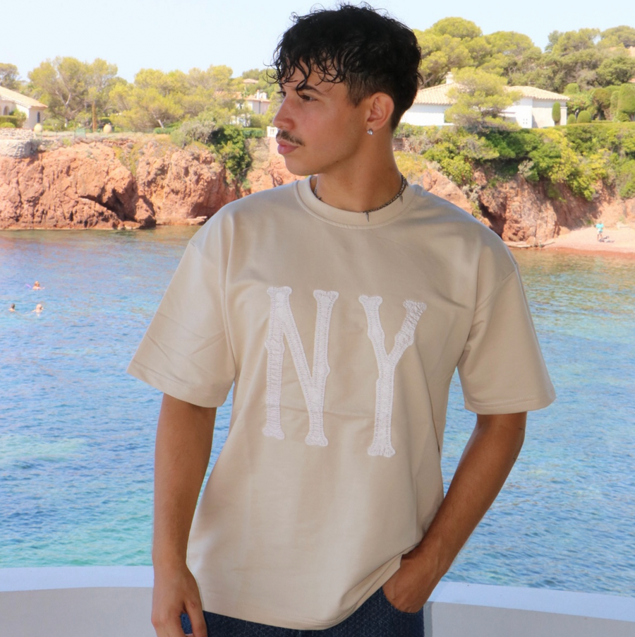 T-shirt Beige Oversize avec Broderie “NY” – Style Streetwear