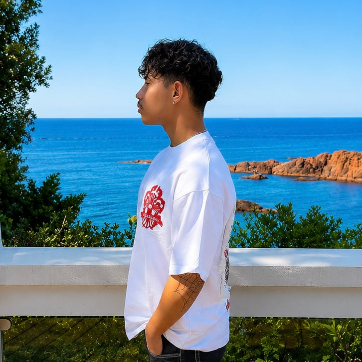 T-shirt Oversize Blanc avec broderie  “Endless Journey” – Streetwear