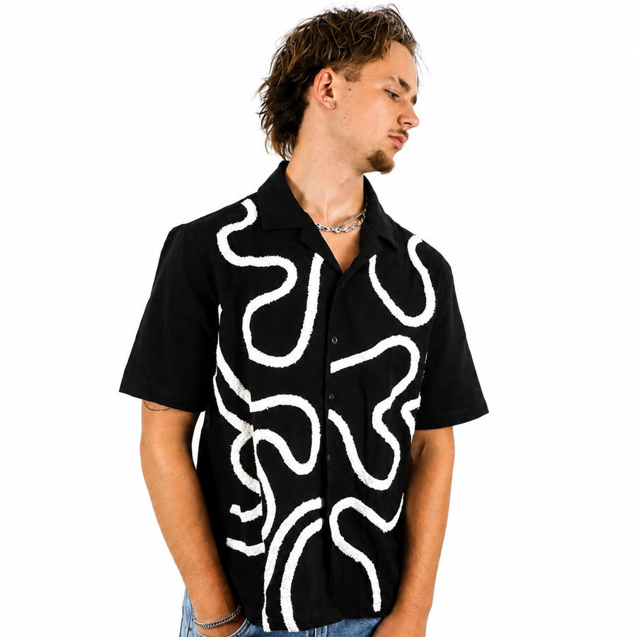 Chemise Noire avec Broderies Blanches en lin mélange – Style Streetwear